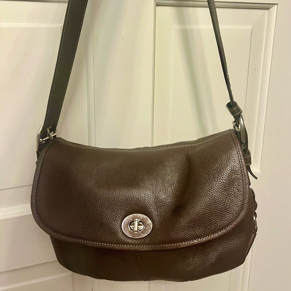 Vintage Coach Legacy Flap Shoulder Bag - Picture 2 of 8